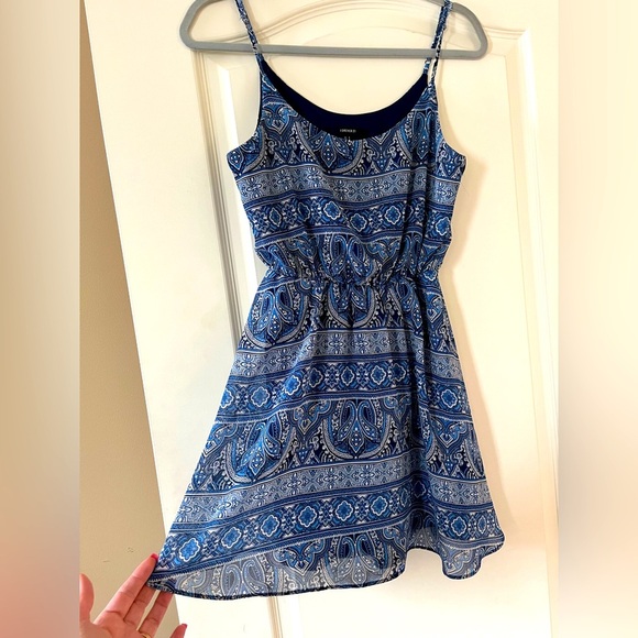 Forever 21 Dresses & Skirts - Forever 21 Mixed Blue Pattern Mini Dress with spaghetti straps Women’s size S